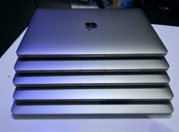2020 Macbook Pro M1 512GB/16GB