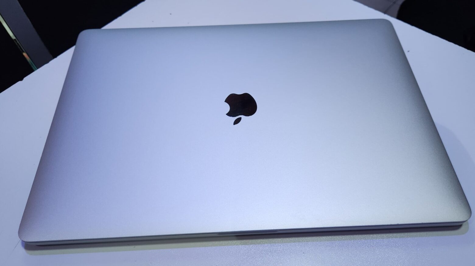 2019 macbook @90k