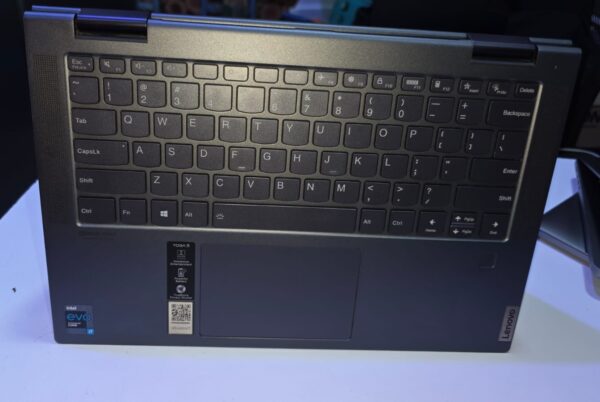 Lenovo Yoga 7i